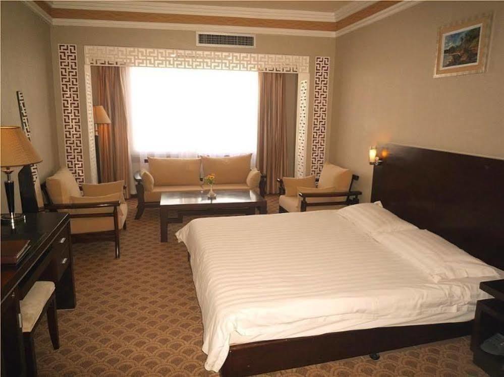 Guilin Lifeng Hotel Экстерьер фото
