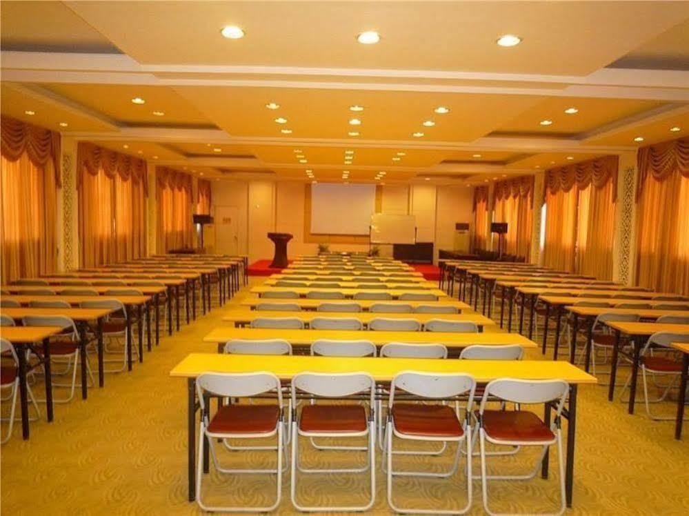 Guilin Lifeng Hotel Экстерьер фото